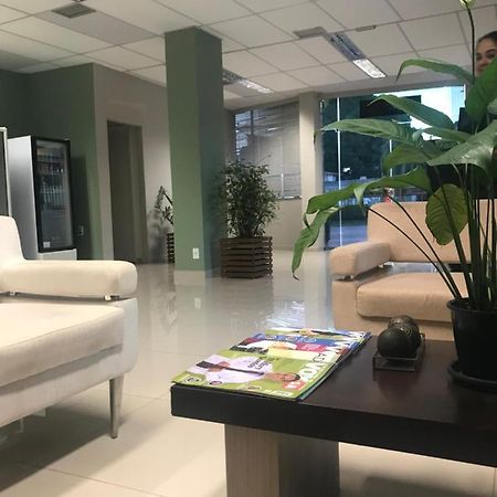 Pratico Hotel Santarém Buitenkant foto